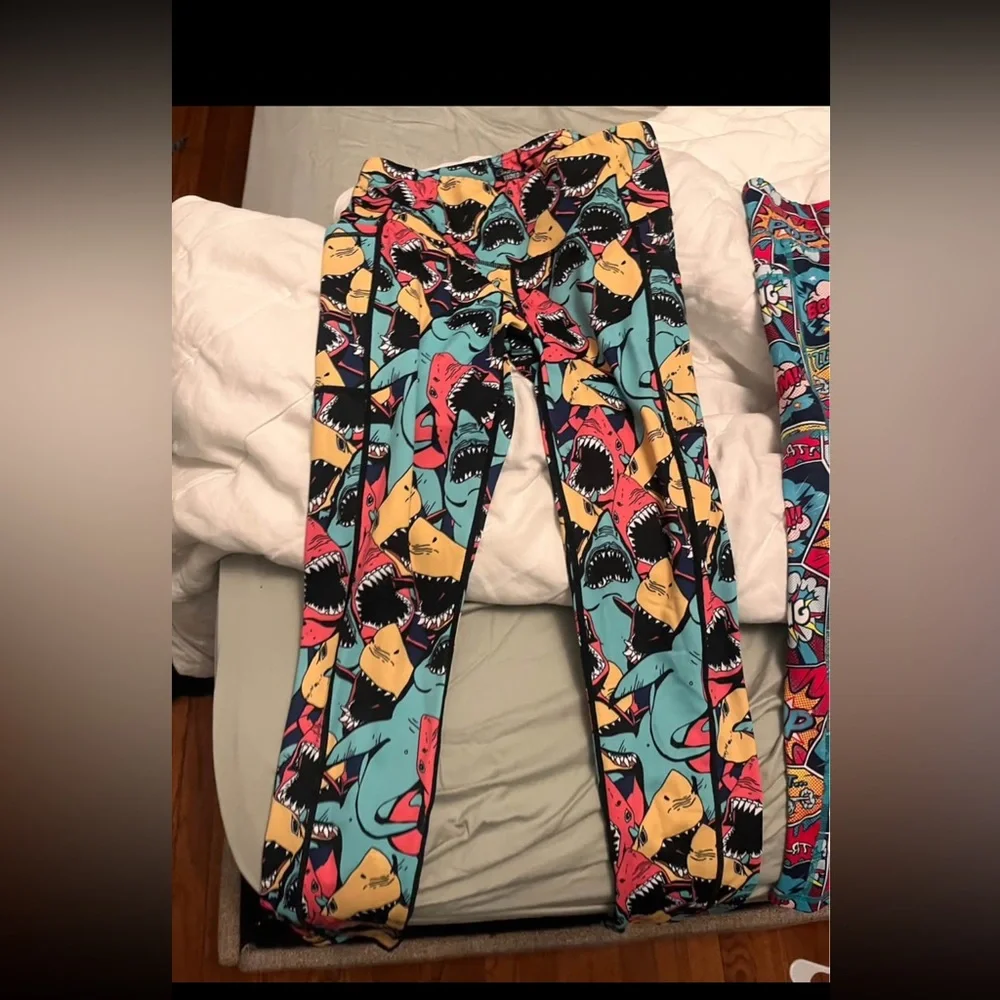 Constantly varied gear shark leggings - Picture 2 of 2